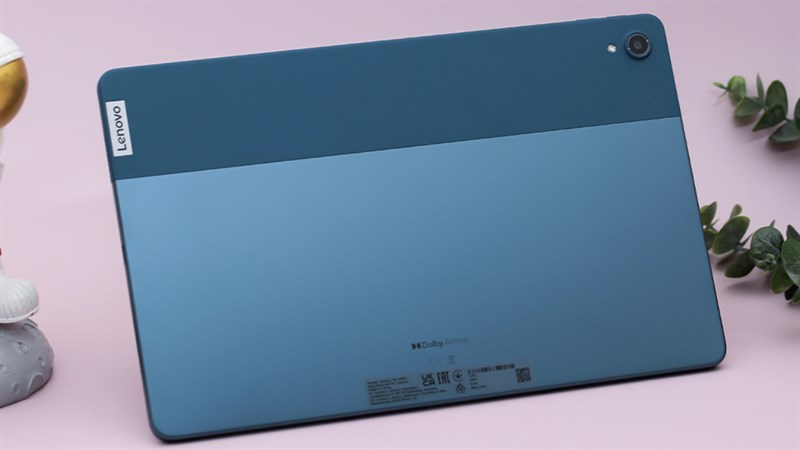 Lenovo Tab P11 Plus là một trong những chiếc máy tính bảng có thiết kế đơn giản mà vô cùng hiện đại. Lenovo Tab P11 Plus là một trong những chiếc máy tính bảng có thiết kế đơn giản mà vô cùng hiện đại.