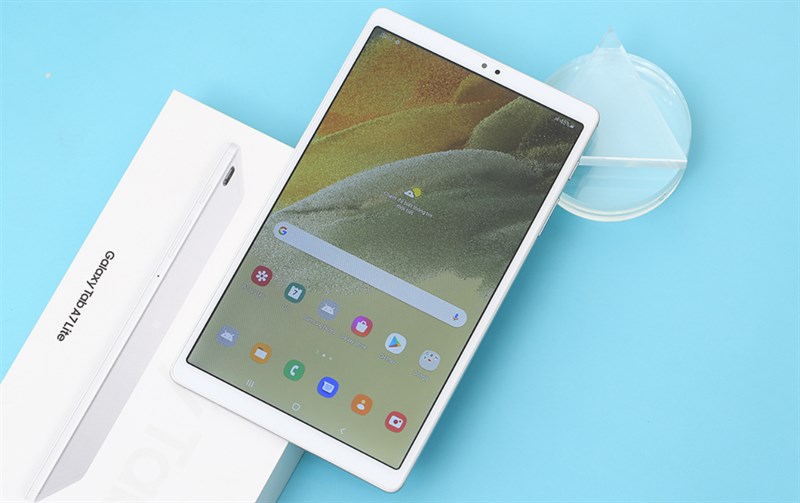 Galaxy Tab A7 Lite có kích thước màn hình khá ổn đủ để xem phim, đọc báo,... một cách rõ ràng. Galaxy Tab A7 Lite có kích thước màn hình khá ổn đủ để xem phim, đọc báo,... một cách rõ ràng.