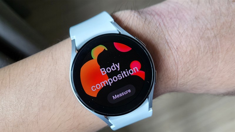 Đo thành phần cơ thể của bạn với dòng sản phẩm Galaxy Watch 4 Đo thành phần cơ thể của bạn với dòng sản phẩm Galaxy Watch 4
