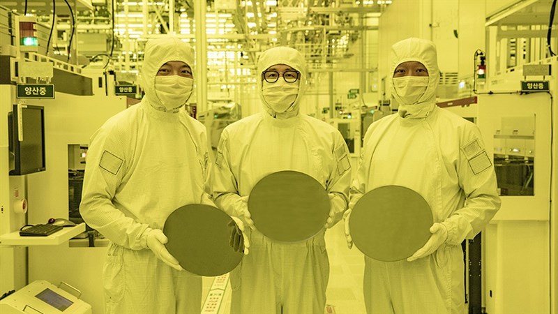 Samsung bắt đầu sản xuất chip 3 nm Samsung bắt đầu sản xuất chip 3 nm