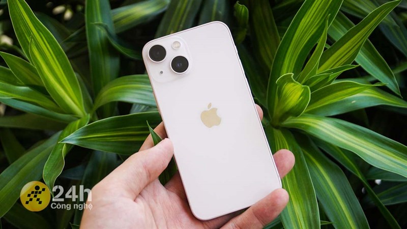 iPhone có màn hình nhỏ gọn giảm sốc 7 triệu, các nàng không nên bỏ qua
