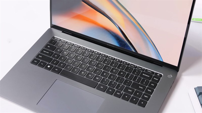 Bàn phím của Xiaomi Book Pro 16 2022 được bố trí rộng rãi cùng hành trình phím sâu giúp mang đến cảm giác thoải mái khi sử dụng Bàn phím của Xiaomi Book Pro 16 2022 được bố trí rộng rãi cùng hành trình phím sâu giúp mang đến cảm giác thoải mái khi sử dụng