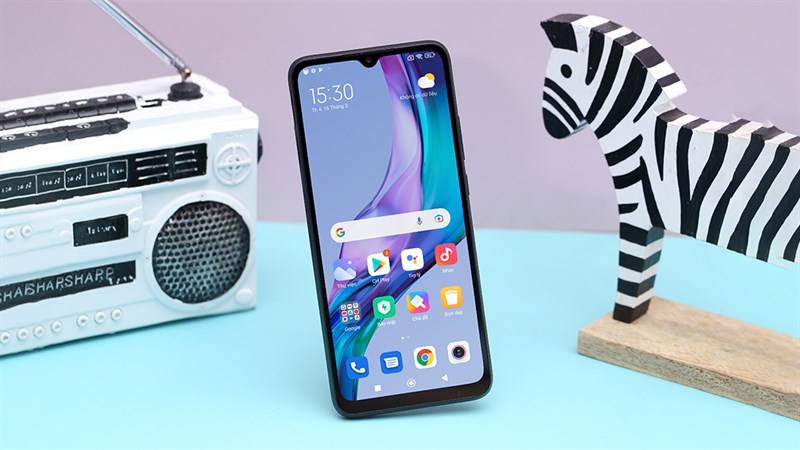 Cuối tuần giảm đậm tiền trăm cho gia đình Redmi 10, mẫu nào cũng có pin trâu