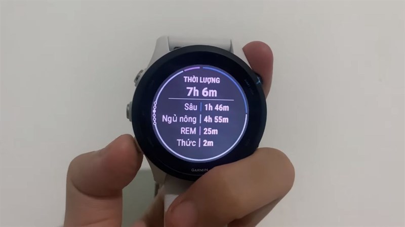 Tính năng theo dõi giấc ngủ trên Garmin Forerunner 255 Music được phân tích cụ thể 