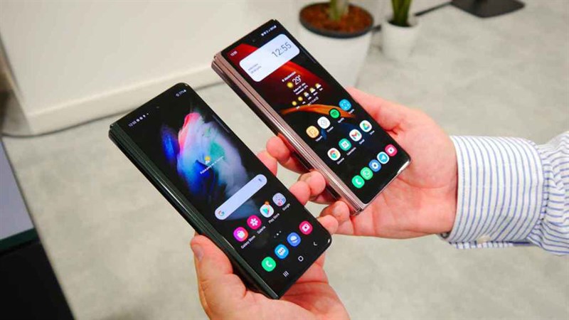 Samsung Galaxy Z Fold3 5G Samsung Galaxy Z Fold3 5G