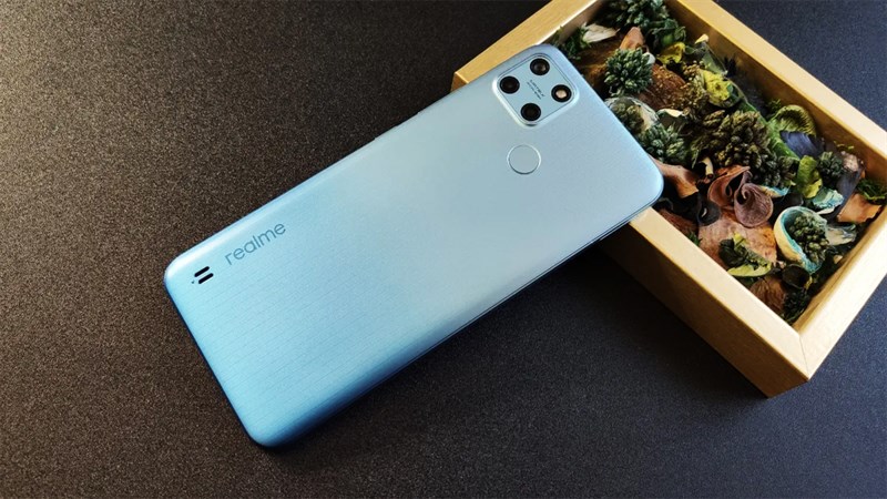 Gia đình Realme thi nhau giảm giá tốt không tưởng, giá giảm tận 800K
