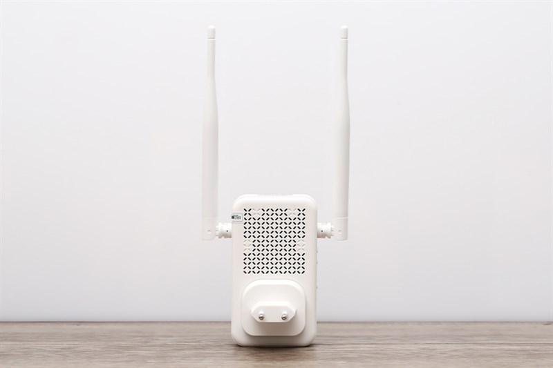 Trên băng tần 5 GHz thì sản phẩm cho tốc độ lên đến 867 Mbps, giúp mọi tác vụ sử dụng mạng đều trở nên mượt mà. Trên băng tần 5 GHz thì sản phẩm cho tốc độ lên đến 867 Mbps, giúp mọi tác vụ sử dụng mạng đều trở nên mượt mà.
