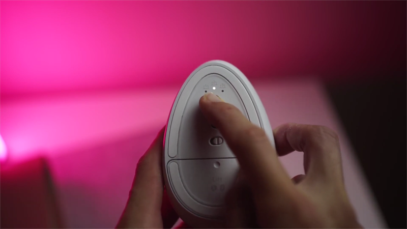 Trên tay chuột Logitech Lift: Thiết kế công thái học, pin dùng 2 năm và giá chỉ 1.64 triệu* Trên tay chuột Logitech Lift: Thiết kế công thái học, pin dùng 2 năm và giá chỉ 1.64 triệu*