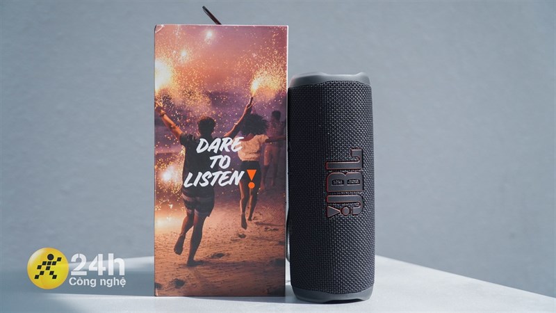 Trên tay loa JBL Flip 6: Thiết kế trẻ trung, chất âm tốt trong tầm giá