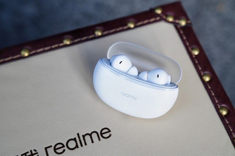 Trên tay Realme Buds Air 3 Neo: Giá chỉ 450 nghìn*, thiết kế sang trọng, tổng pin 30 tiếng Trên tay Realme Buds Air 3 Neo: Giá chỉ 450 nghìn*, thiết kế sang trọng, tổng pin 30 tiếng