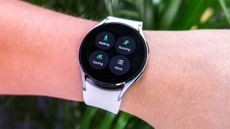 Hình ảnh thực tế Galaxy Watch 4