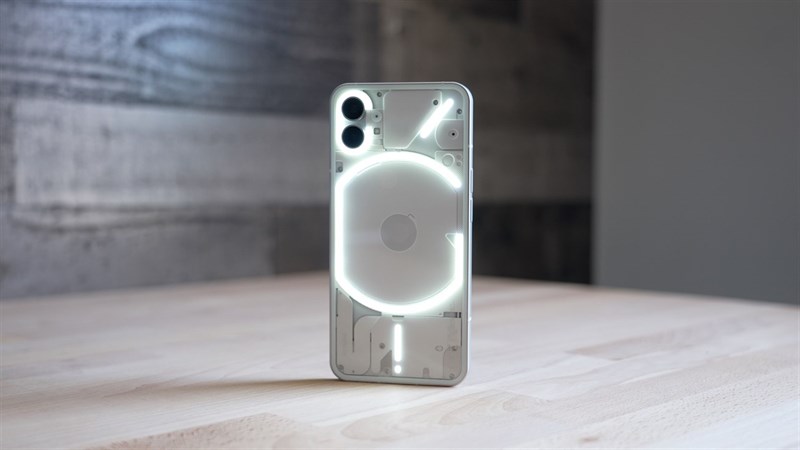 Nothing Phone (2) có gì mới: Snapdragon 8 Gen 2, sạc nhanh 45 W Nothing Phone (2) có gì mới: Snapdragon 8 Gen 2, sạc nhanh 45 W