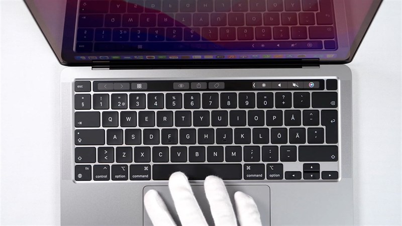 Macbook Pro M2 2022 cũng đã hỗ trợ Spatial Audio