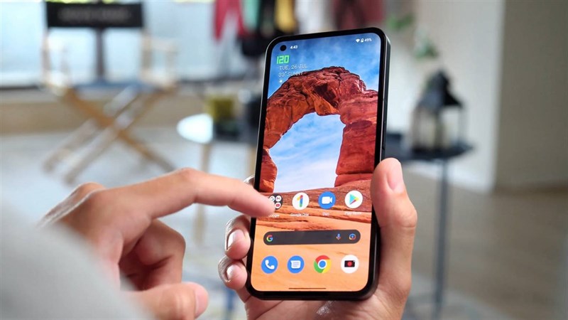 Đánh giá Nothing Phone (1): Thiết kế trong suốt, trụ được 108 tiếng! Đánh giá Nothing Phone (1): Thiết kế trong suốt, trụ được 108 tiếng!