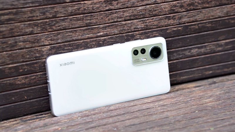 Đánh giá Xiaomi 12S: Ngoại hình nhỏ gọn, hiệu năng mạnh, camera xịn sò