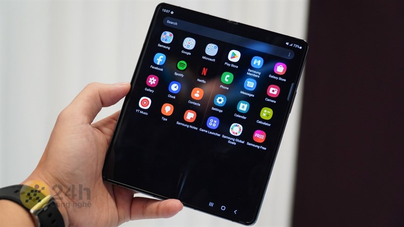 Chất lượng hiển thị của Galaxy Z Fold 4 phải nói là cực kỳ ấn tượng.