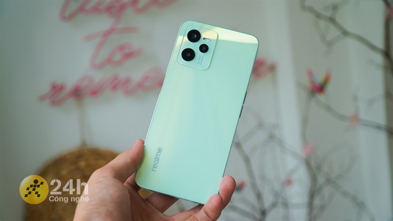 Smartphone Realme dung lượng khủng 128GB giảm mê, xem ngay bạn ơi Smartphone Realme dung lượng khủng 128GB giảm mê, xem ngay bạn ơi