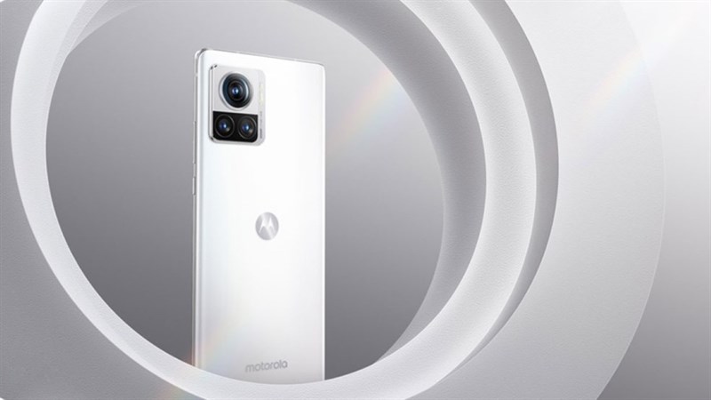 Moto X30 Pro ra mắt với camera 200MP đầu tiên trên thế giới, Snapdragon 8+ Gen 1