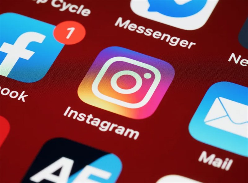 Ứng dụng Facebook và Instagram