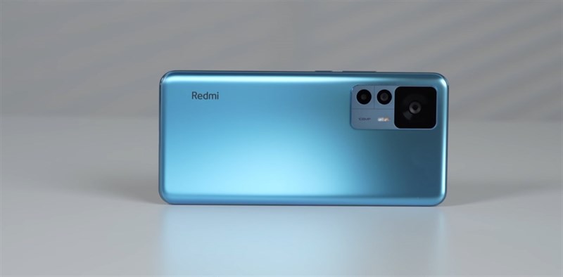 Thời lượng pin của Redmi K50 Extreme Edition đạt khoảng 10 giờ.