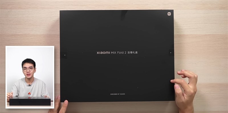 Trên tay Xiaomi MIX Fold 2