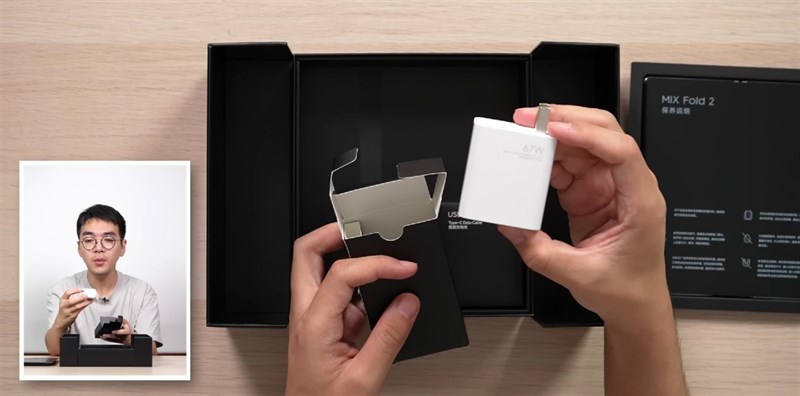 Trên tay Xiaomi MIX Fold 2