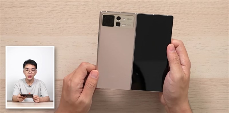 Trên tay Xiaomi MIX Fold 2