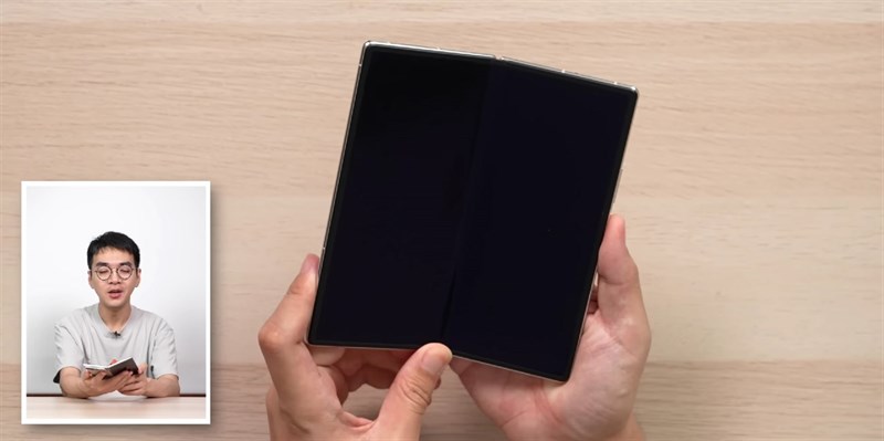 Trên tay Xiaomi MIX Fold 2