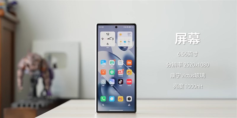 Trên tay Xiaomi MIX Fold 2