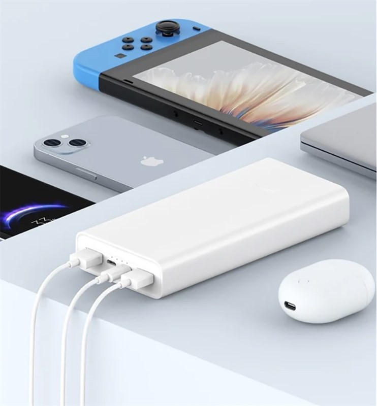 Hình ảnh sạc dự phòng Xiaomi có khả năng sạc 3 thiết bị cùng lúc