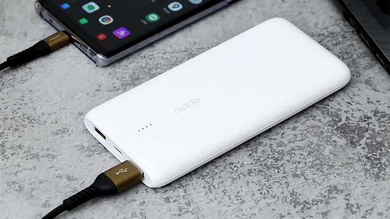 Oppo - sạc dự phòng thiết kế đẹp