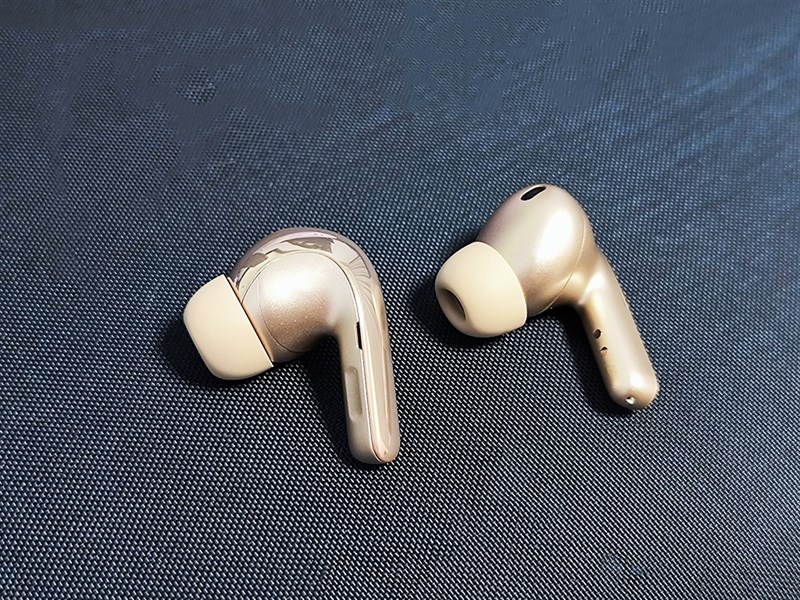 Trên tay Xiaomi Buds 4 Pro