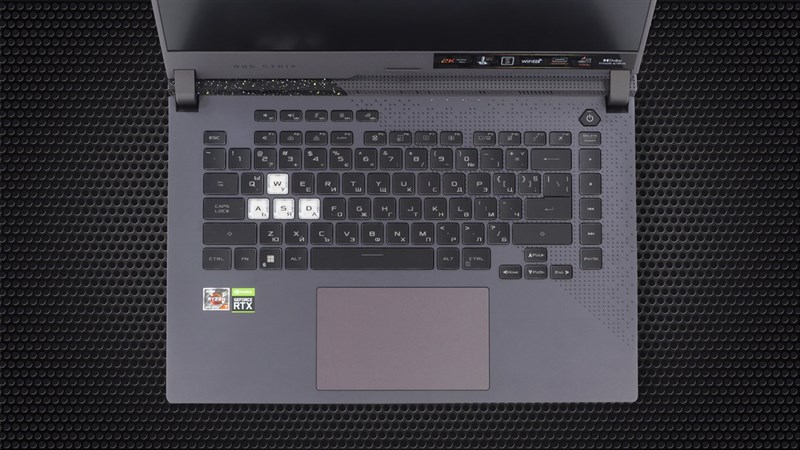 ASUS ROG Strix G15 G513R (2022) có hệ thống bàn phím với layout khá quen thuộc. ASUS ROG Strix G15 G513R (2022) có hệ thống bàn phím với layout khá quen thuộc.