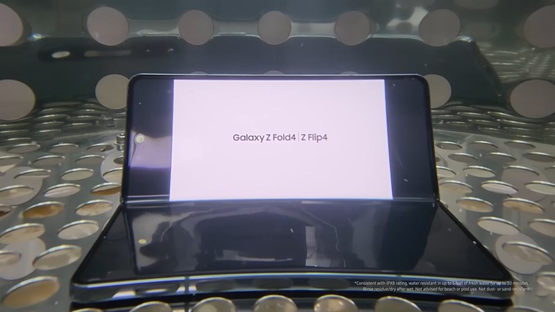 Galaxy Z Fold4 và Z Flip4 phải trải qua các bài kiểm tra độ bền khắt khe