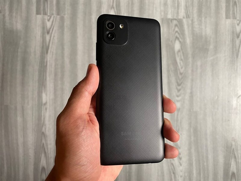 Mặt sau Galaxy A03 Mặt sau Galaxy A03