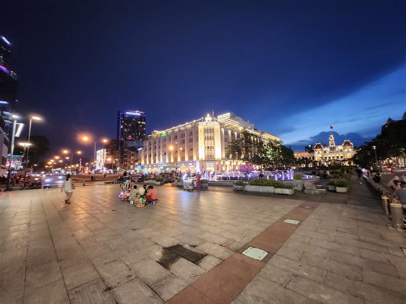 Ảnh chụp trong điều kiện ánh sáng phức tạp từ camera góc siêu rộng của Galaxy Z Fold4. Ảnh chụp trong điều kiện ánh sáng phức tạp từ camera góc siêu rộng của Galaxy Z Fold4.