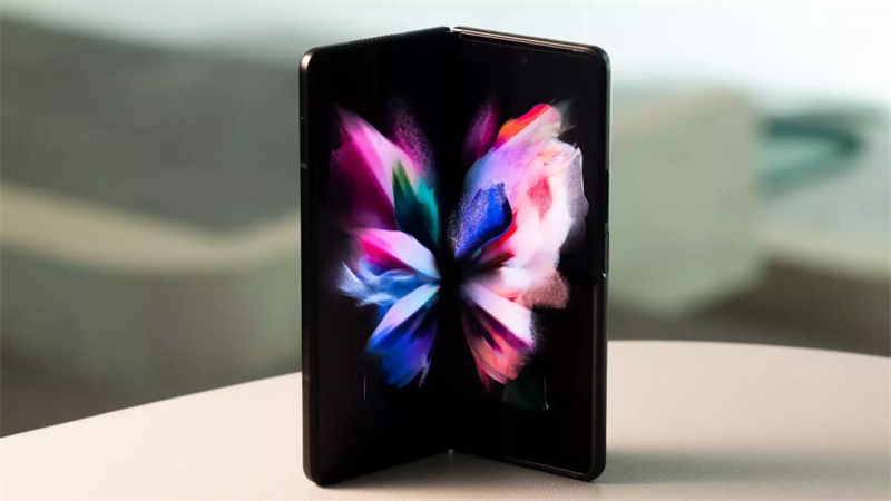 Samsung Galaxy Z Fold4 trị giá bằng chiếc xe tay ga sẽ là nạn nhân tiếp theo của JRE