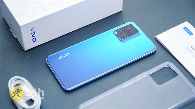 Thiết kế được mình đánh giá là một điểm cộng của Vivo T1x.