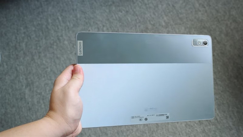 Ngoại hình máy tính bảng Lenovo Xiaoxin Pad Pro 2022.