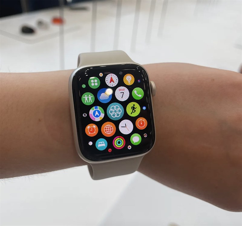 Mặt trước của Apple Watch SE 2022