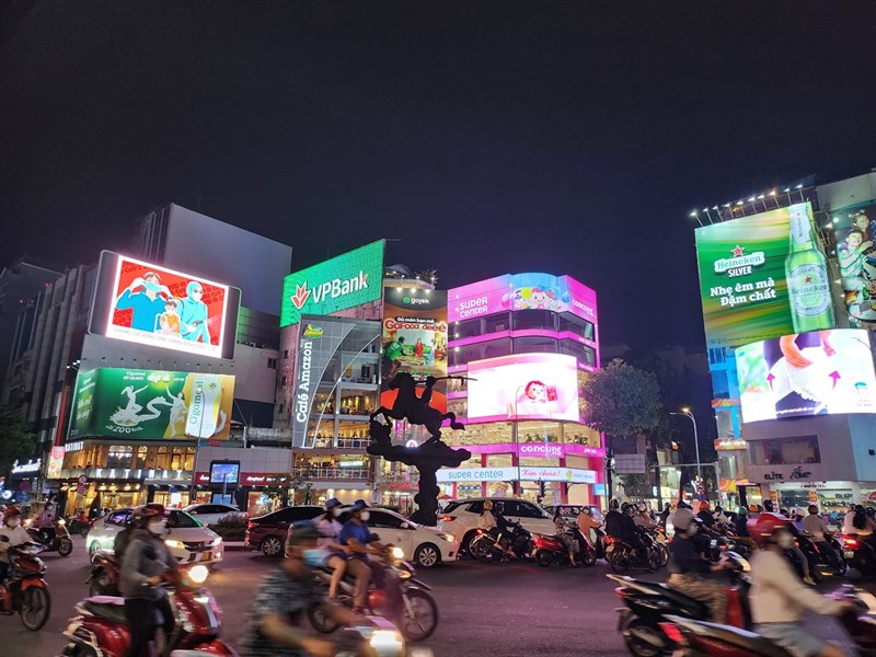 Đánh giá Galaxy Z Flip4: Một chiếc flagship hội tụ nhiều điểm ấn tượng Đánh giá Galaxy Z Flip4: Một chiếc flagship hội tụ nhiều điểm ấn tượng