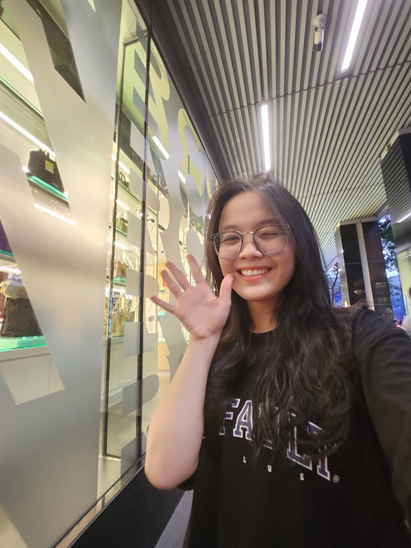Đánh giá Galaxy Z Flip4: Một chiếc flagship hội tụ nhiều điểm ấn tượng Đánh giá Galaxy Z Flip4: Một chiếc flagship hội tụ nhiều điểm ấn tượng