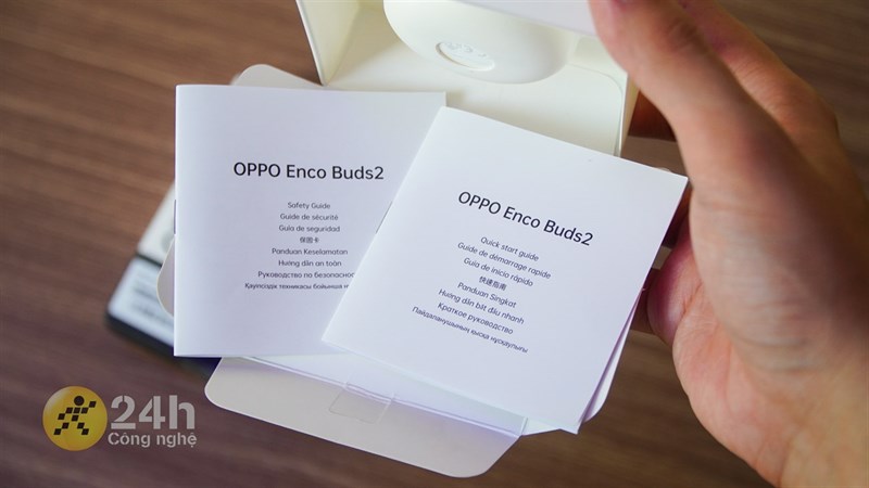 Trên tay OPPO Enco Buds2: Thiết kế nhỏ gọn, âm thanh sống động