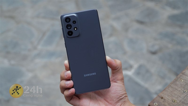 Đập hộp và trên tay trọn bộ Galaxy A73 5G Awesome Edition Đập hộp và trên tay trọn bộ Galaxy A73 5G Awesome Edition