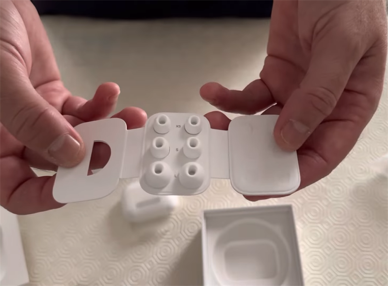 Ảnh mở hộp AirPods Pro 2 4 Ảnh mở hộp AirPods Pro 2 4