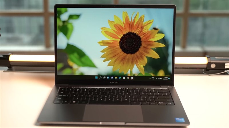 Xiaomi Notebook Pro 120G được trang bị màn hình 14 inch có độ phân giải 2.5K