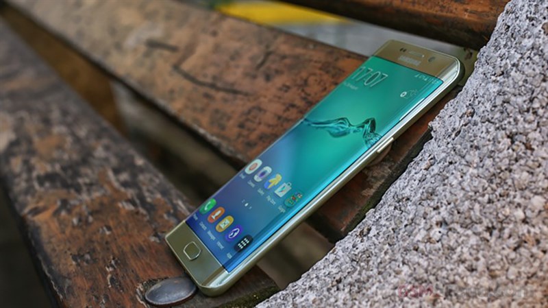 Galaxy S6 Series - flagship màn hình cong 1 thời của Samsung