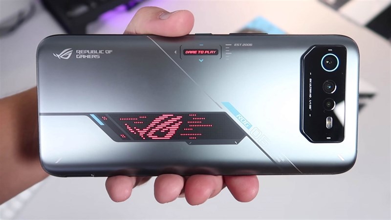 Trên tay ROG Phone 6D series: Thiết kế đậm chất gaming, cấu hình mạnh