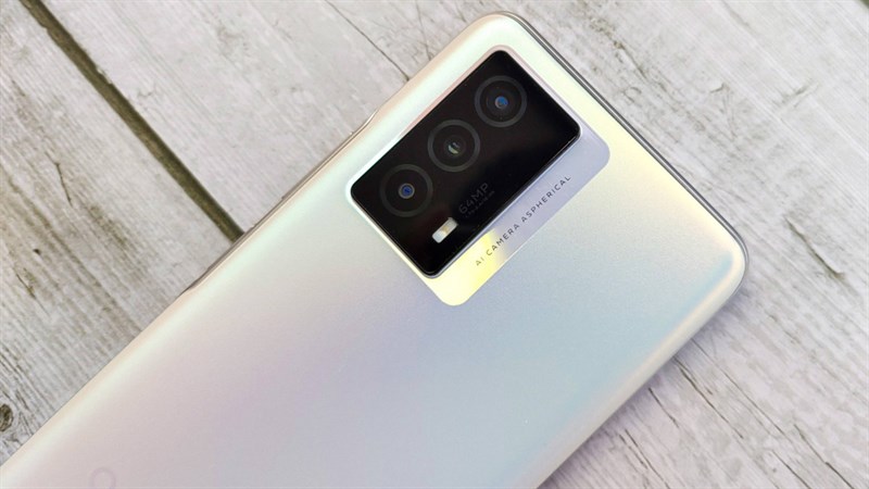 iQOO Z5 được trang bị vi xử lý Snapdragon 778G 5G iQOO Z5 được trang bị vi xử lý Snapdragon 778G 5G