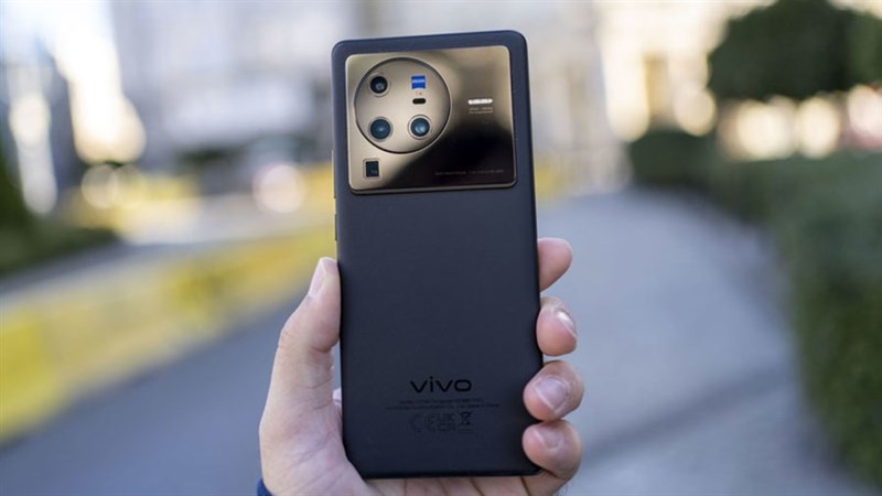 Vivo X80 Pro trở thành chiếc điện thoại cuối cùng của dòng X80 Vivo X80 Pro trở thành chiếc điện thoại cuối cùng của dòng X80